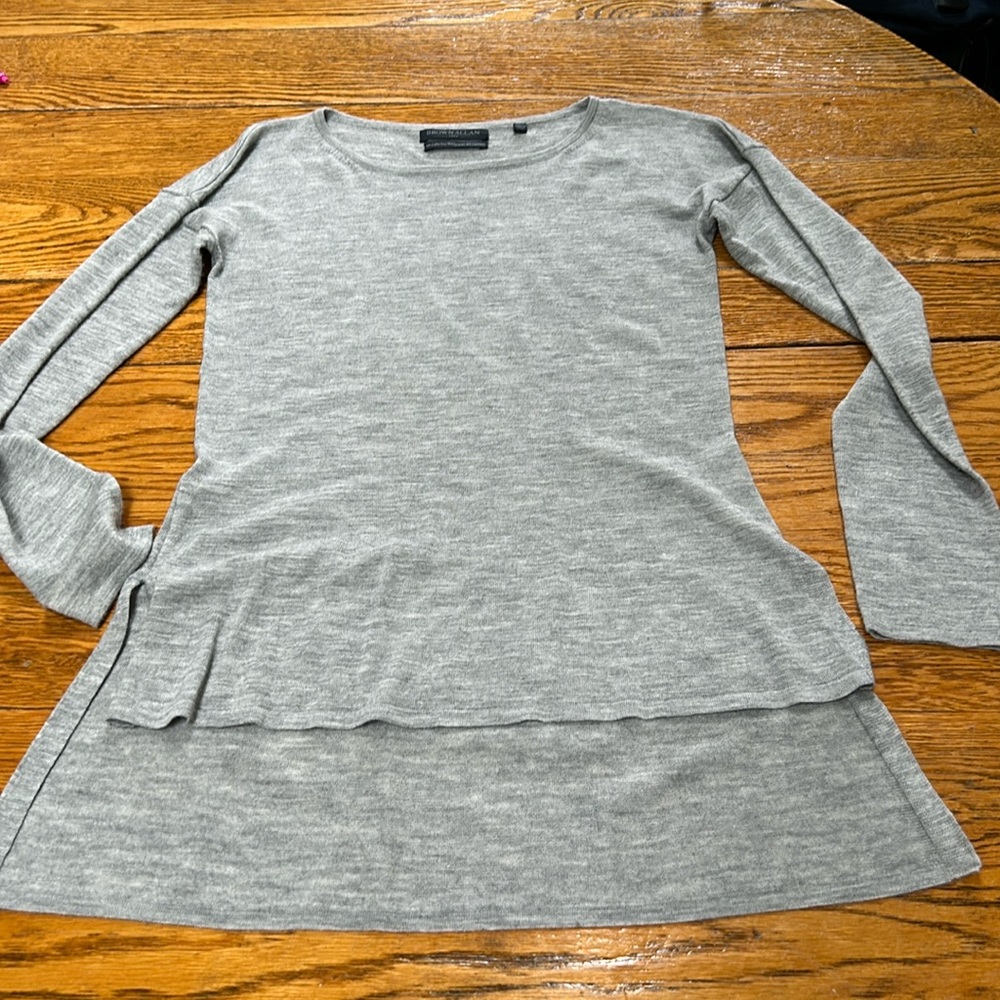 Brown Allan 1883 gray cashmere/merino wool sweater. Hi low hemline. Size Medium.